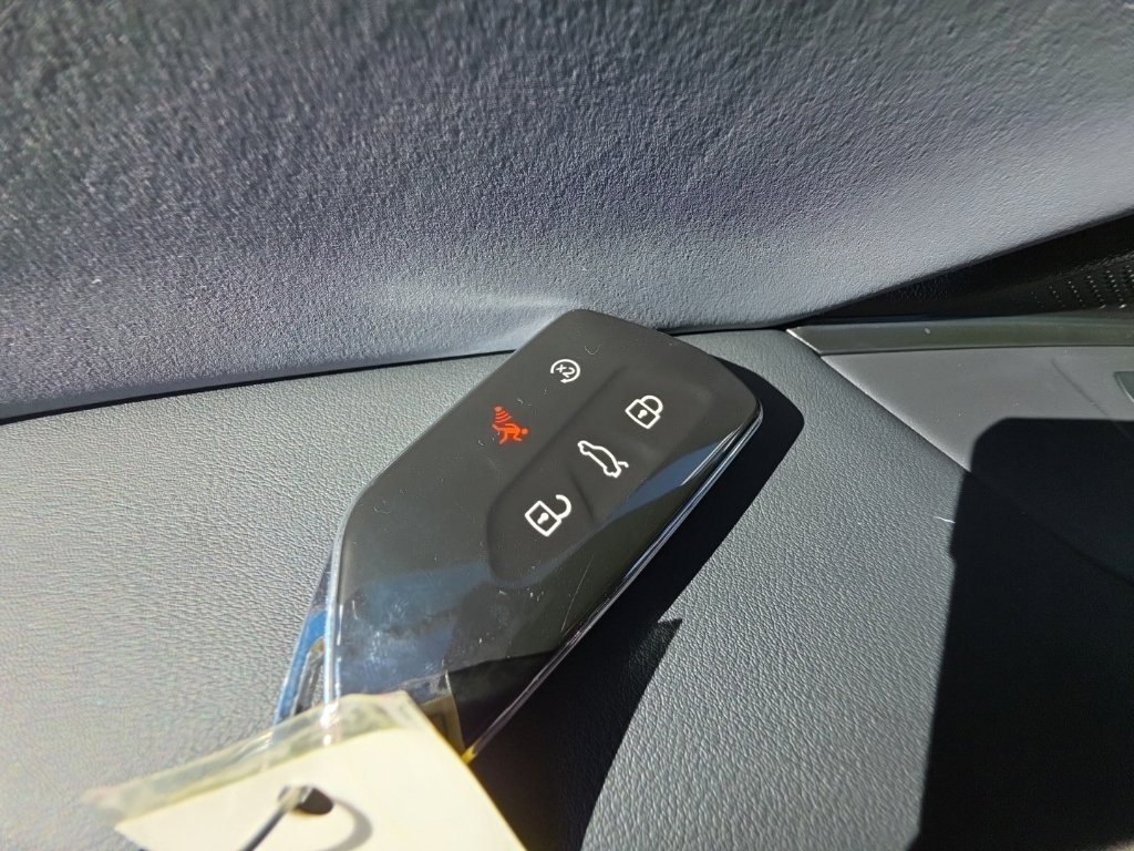 Certified Used 2026  Volkswagen SE image 29