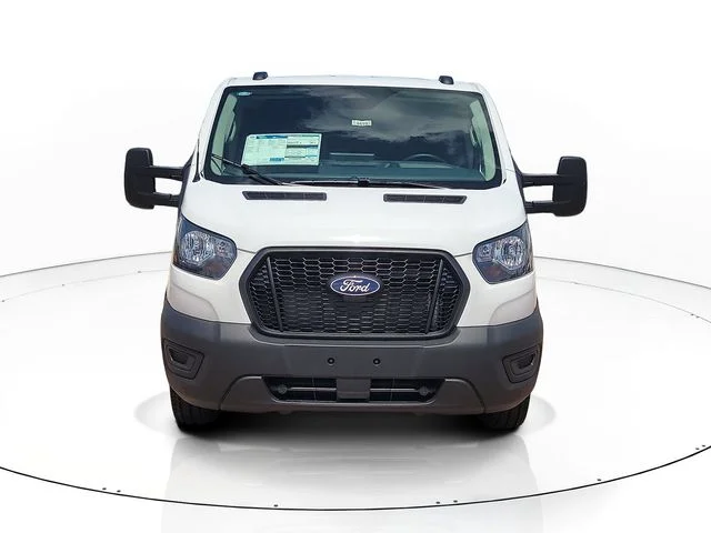 New 2026 Oxford White Ford Base image 2