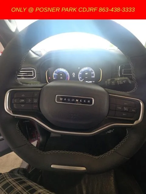 Used 2024 Red Jeep Base image 10