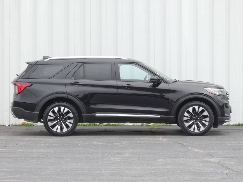 Used 2025 Ford Explorer Platinum with VIN 1FMUK8HH7SGB64100 for sale in Kansas City