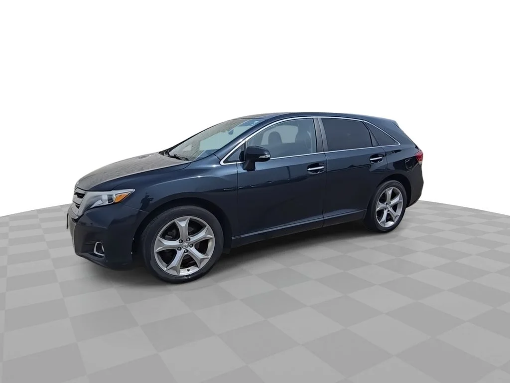 Used 2013 Gray Toyota Limited image 4