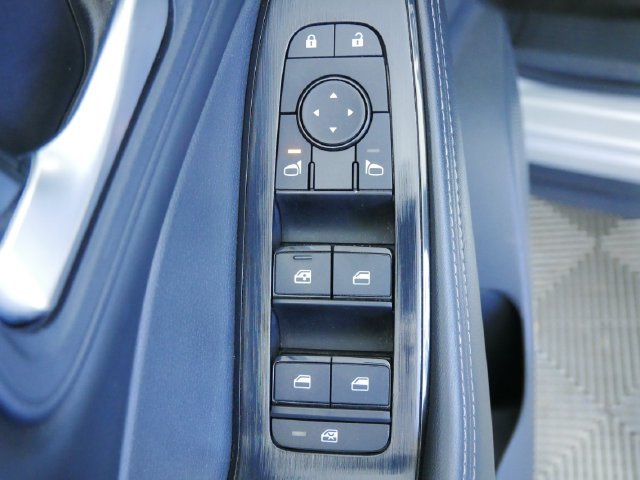 Used 2024 Silver Nissan SV image 22