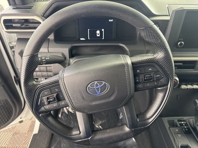 Used 2025 White Toyota SR image 23