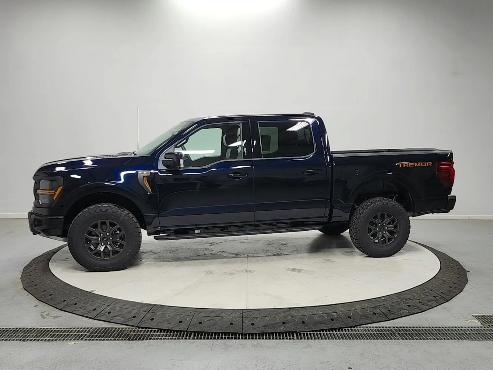 New 2026 Blue Ford Tremor image 4