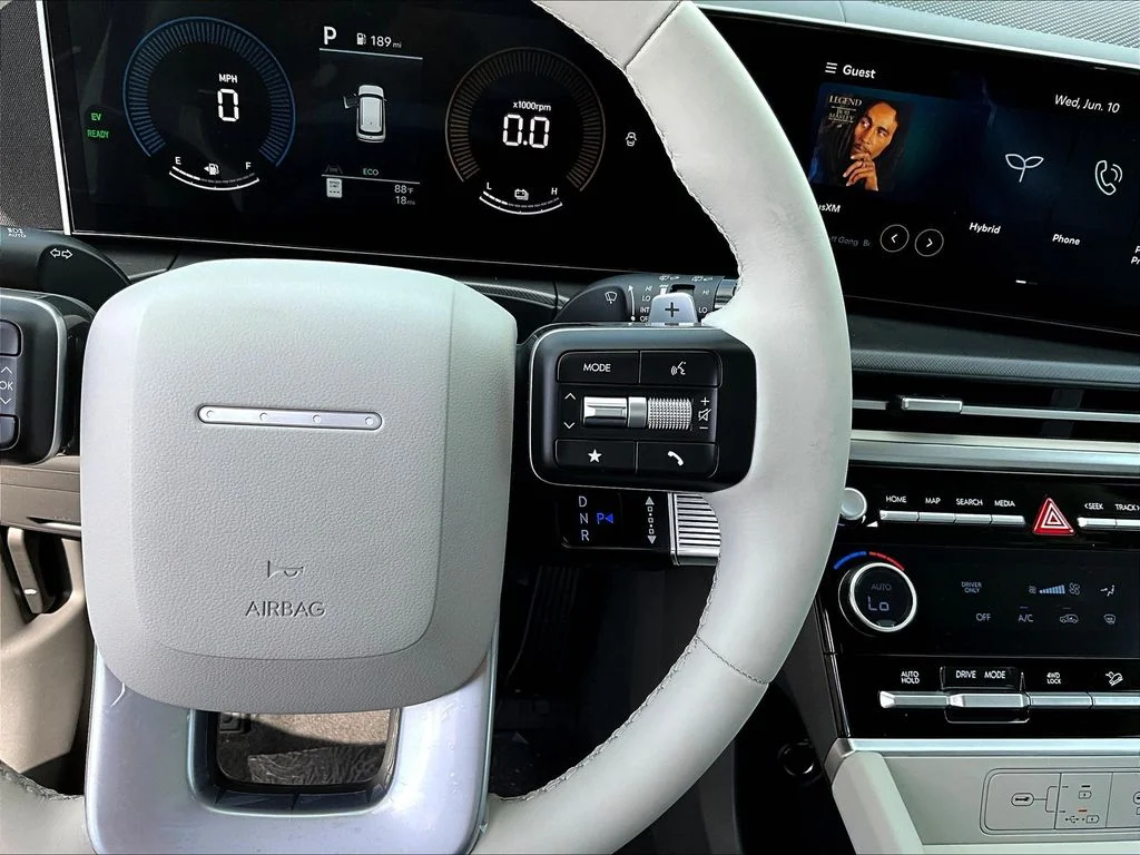 New 2026 White Hyundai SE image 19