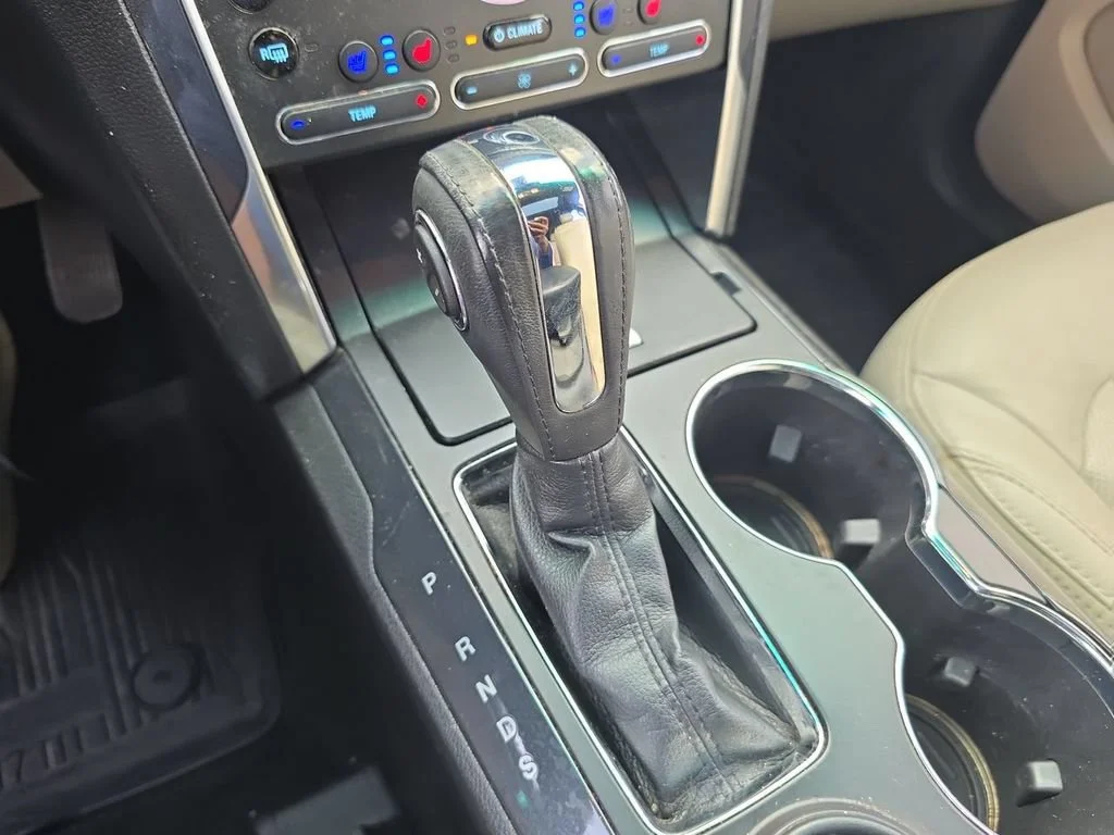 Used 2018 Red Ford Limited image 22