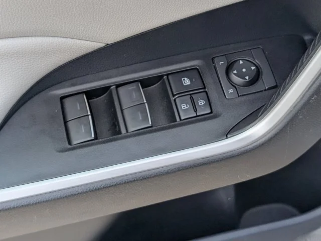 Used 2022 White Toyota XLE image 13