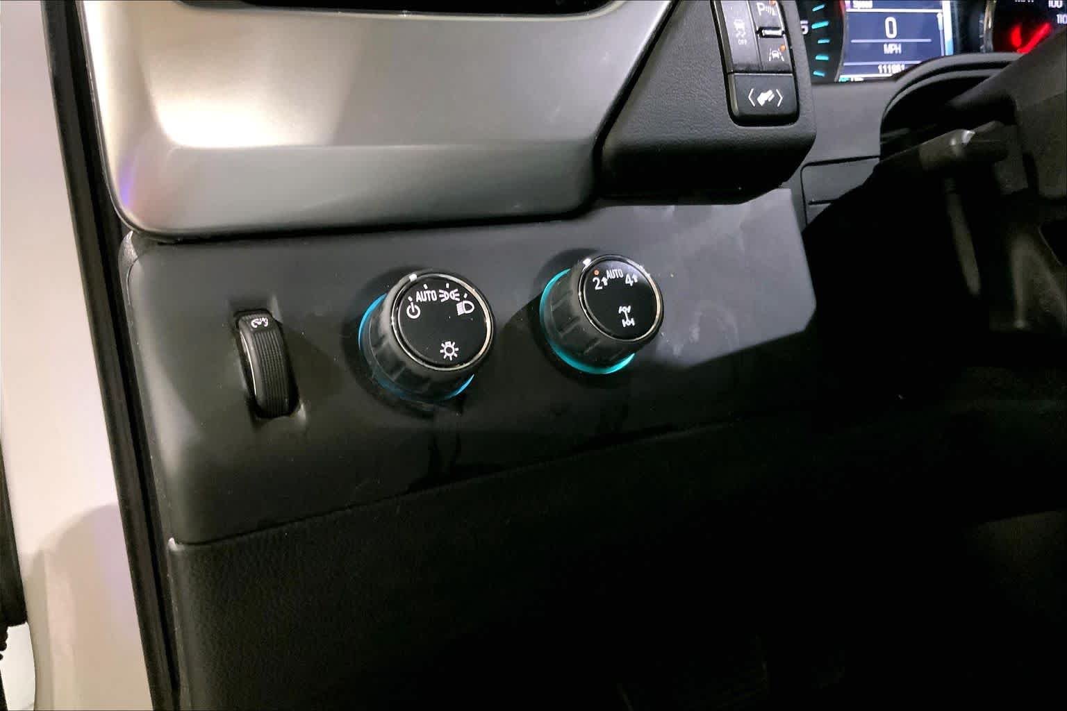 Used 2019 Summit White Chevrolet LT image 35