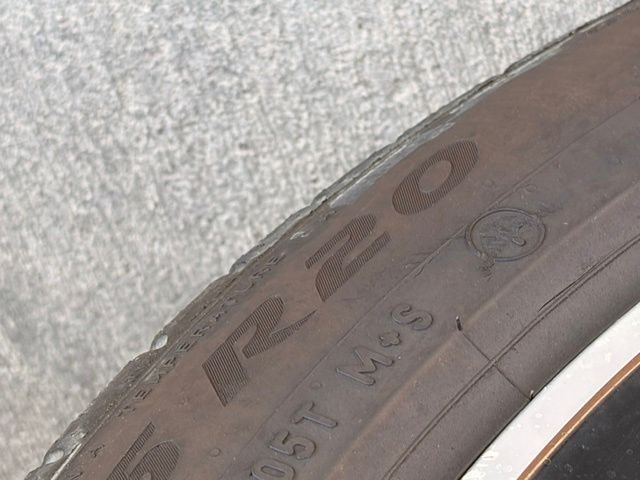 Used 2024 Silver Volkswagen Pro S image 7