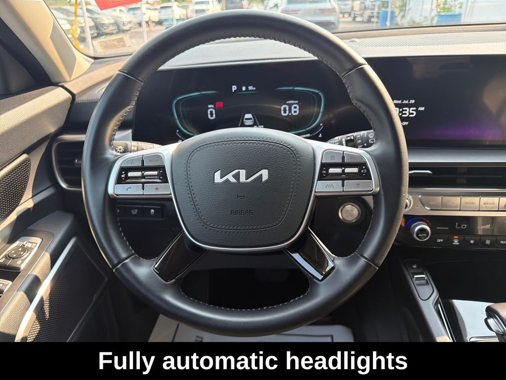 Used 2025 Gray Kia S image 17