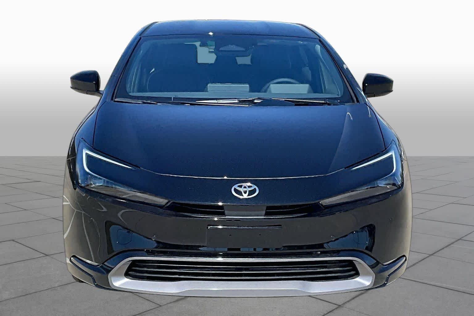 New 2027 Inked Toyota XLE image 3