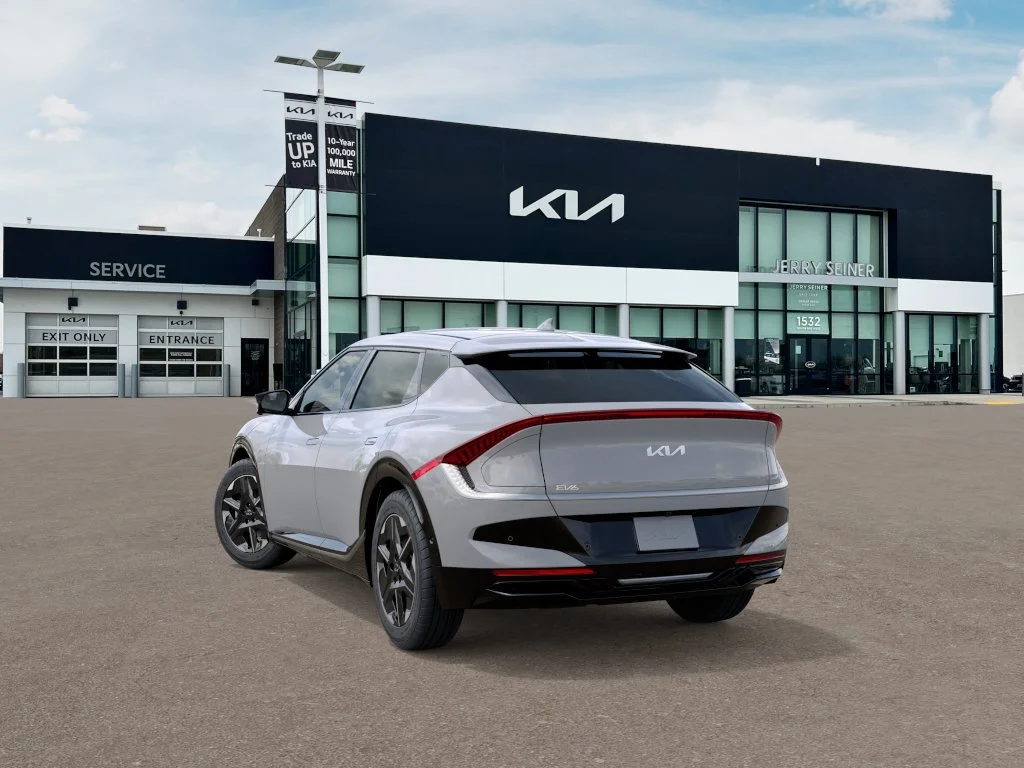 New 2026 Gray Kia Wind image 4
