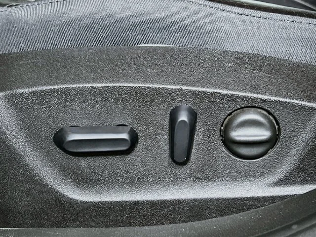 Used 2016 Black Buick Premium II image 11