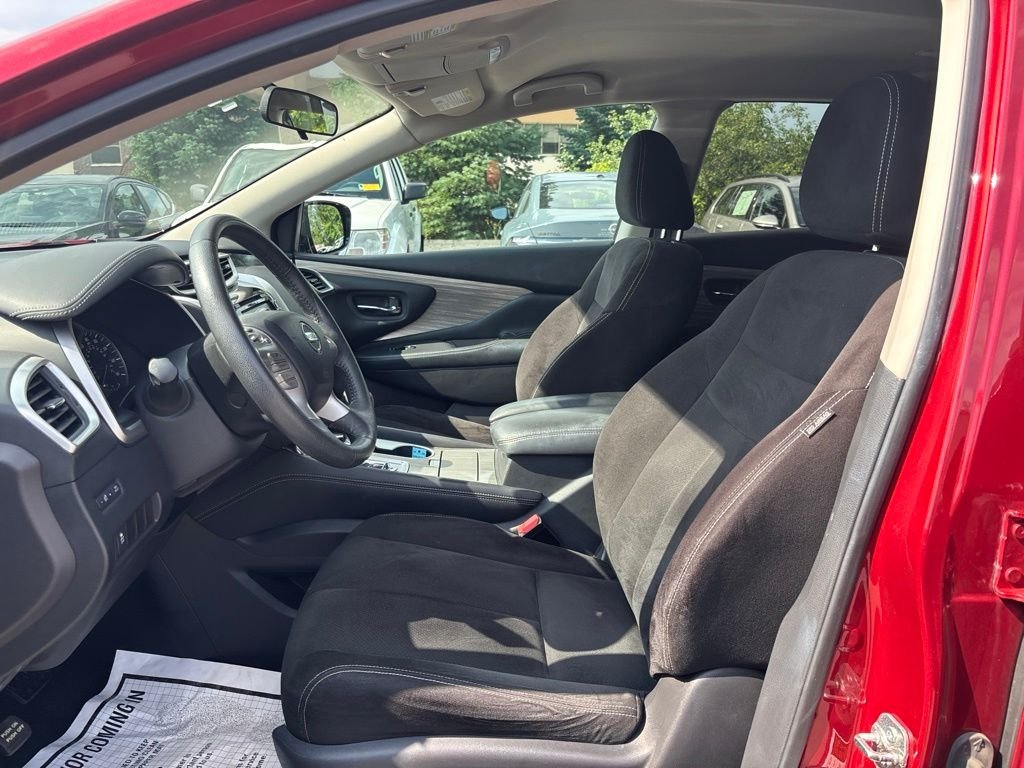 Used 2015 Red Nissan SV image 18