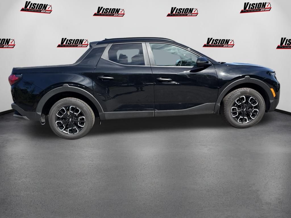 Used 2022 Black Hyundai SEL image 4