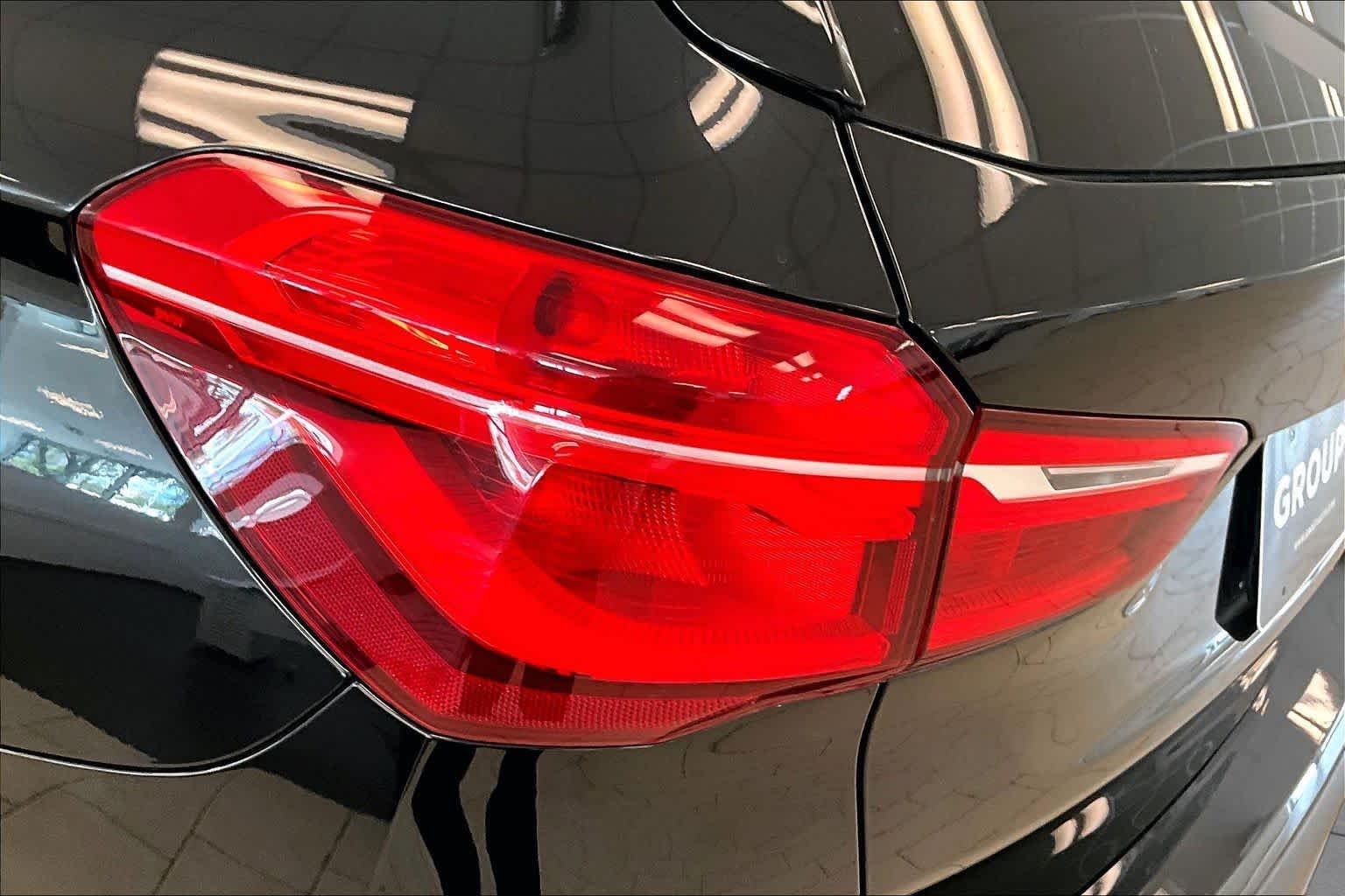 Used 2017 Black Sapphire Metallic BMW sDrive28i image 25