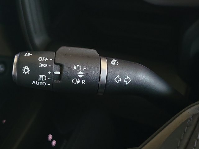 Used 2023 Gondwana Stone Metallic Land Rover X image 23