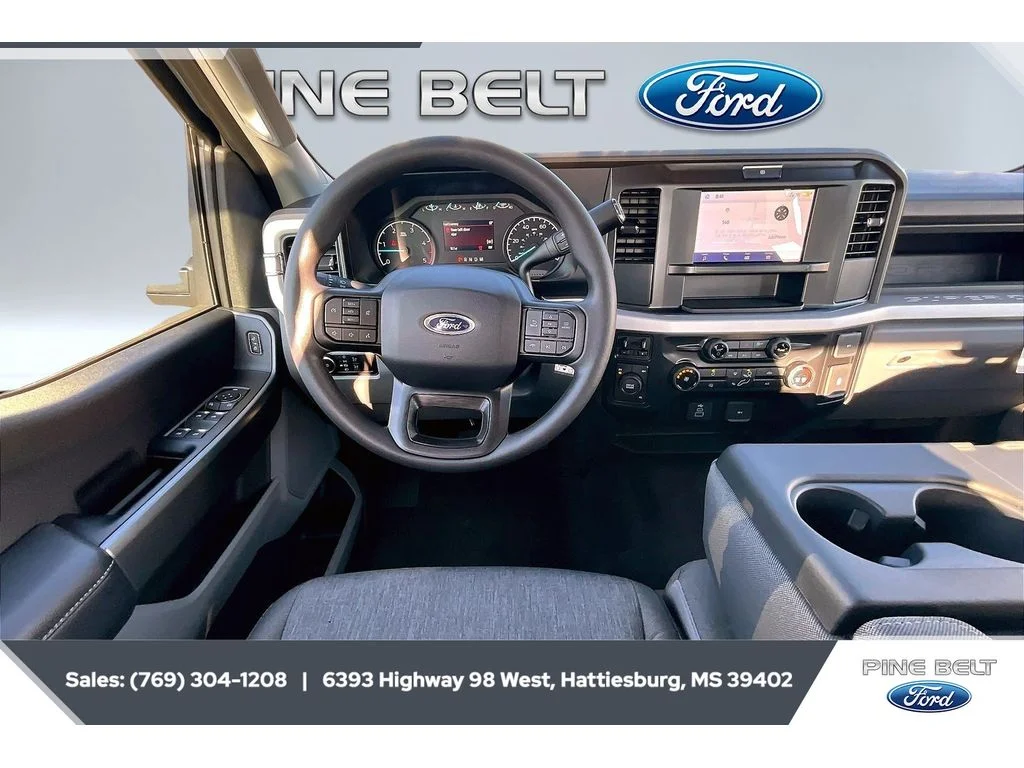 New 2026 Oxford White Ford F-350® XL image 5