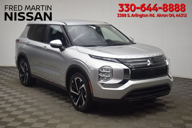2022 Mitsubishi Outlander ES
