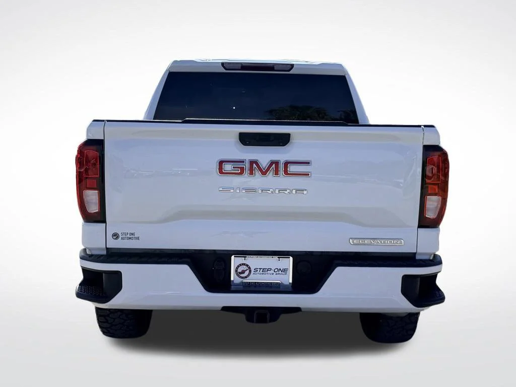 Used 2023 White GMC Elevation image 5