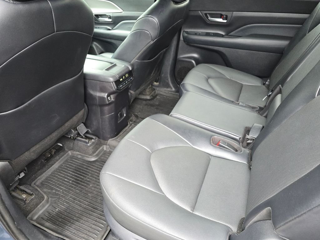 Used 2024 White Toyota XLE image 20