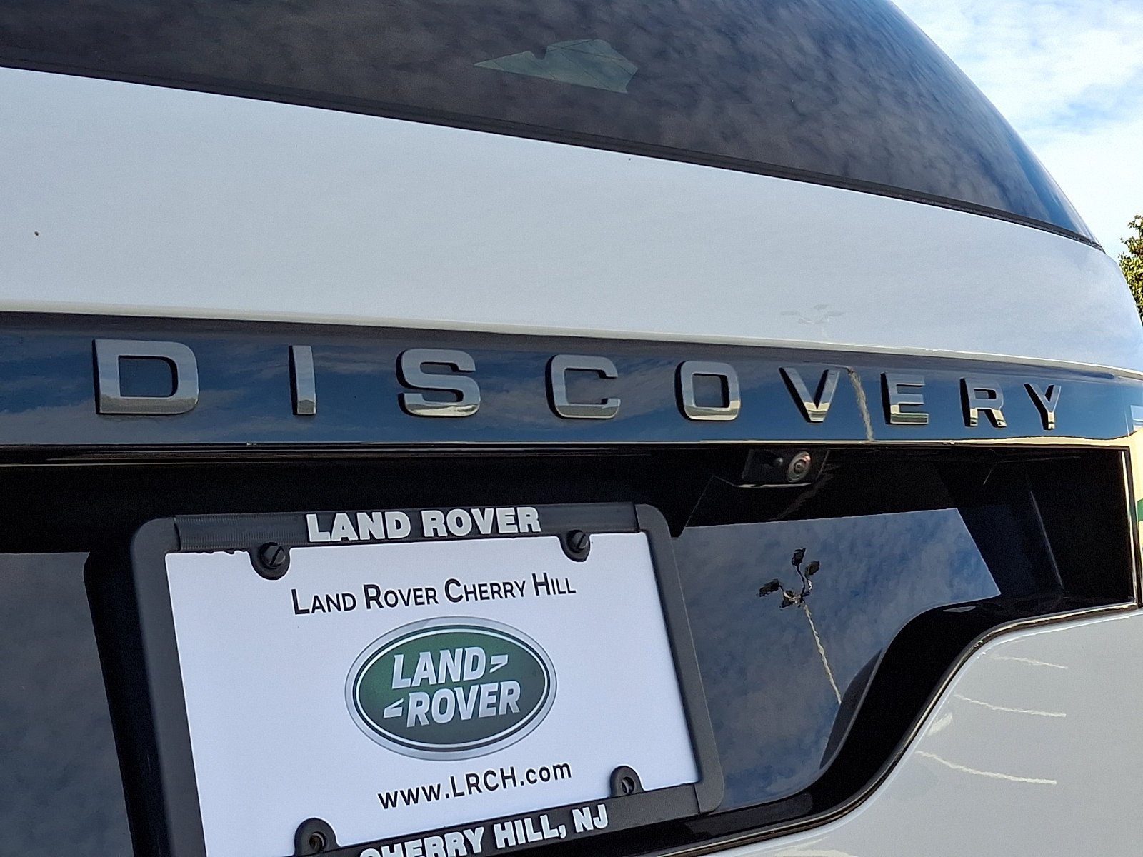 Used 2025 Fuji White   1Aa Land Rover Dynamic SE image 39