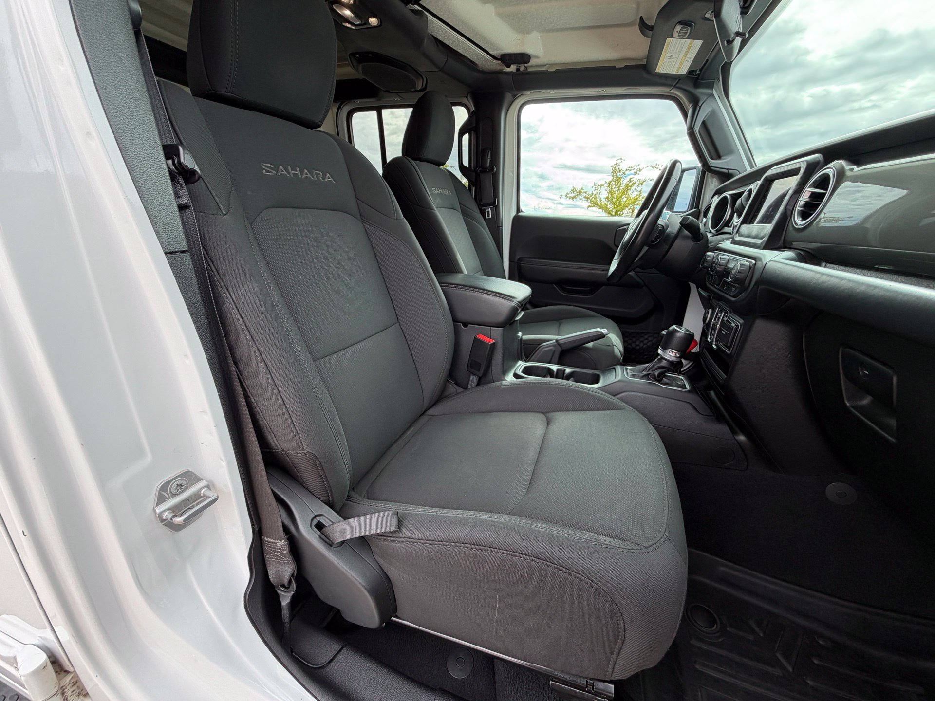 Used 2020 White Jeep Unlimited Sahara image 49