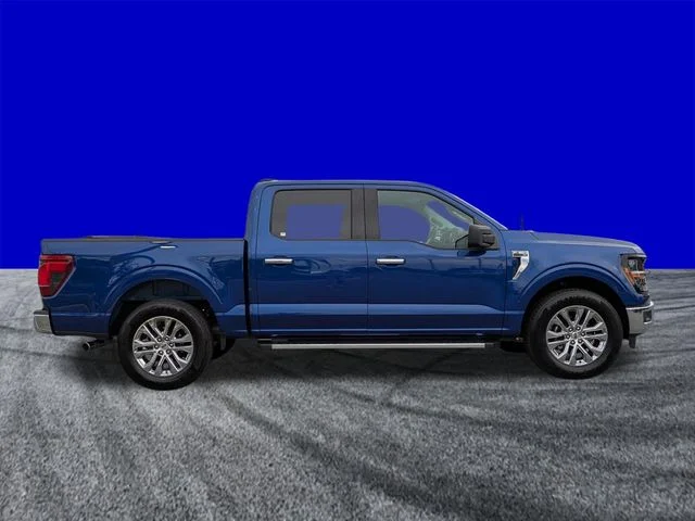 New 2026 Blue Ford XLT image 2