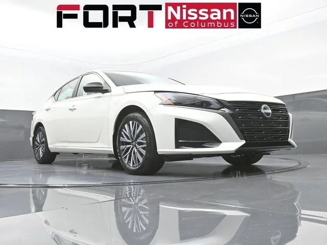 New 2026 Pearl White TriCoat Nissan SV image 34