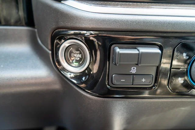Used 2022 Blue Chevrolet RST image 27