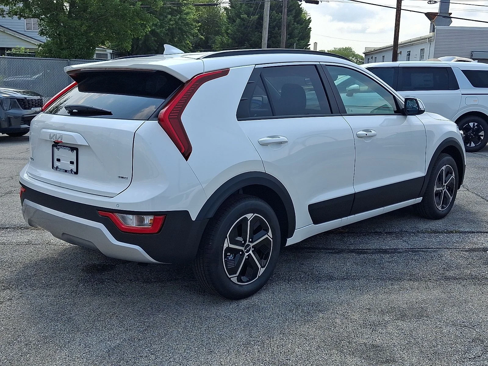 New 2026 White Kia EX image 3