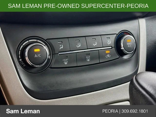 Used 2015 Silver Nissan SV image 15