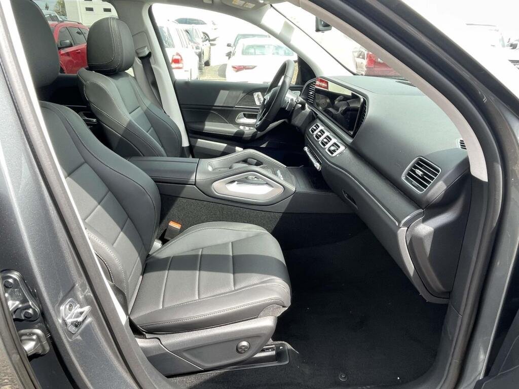 New 2026 Selenite Grey Metallic Mercedes-Benz GLE 450 image 23