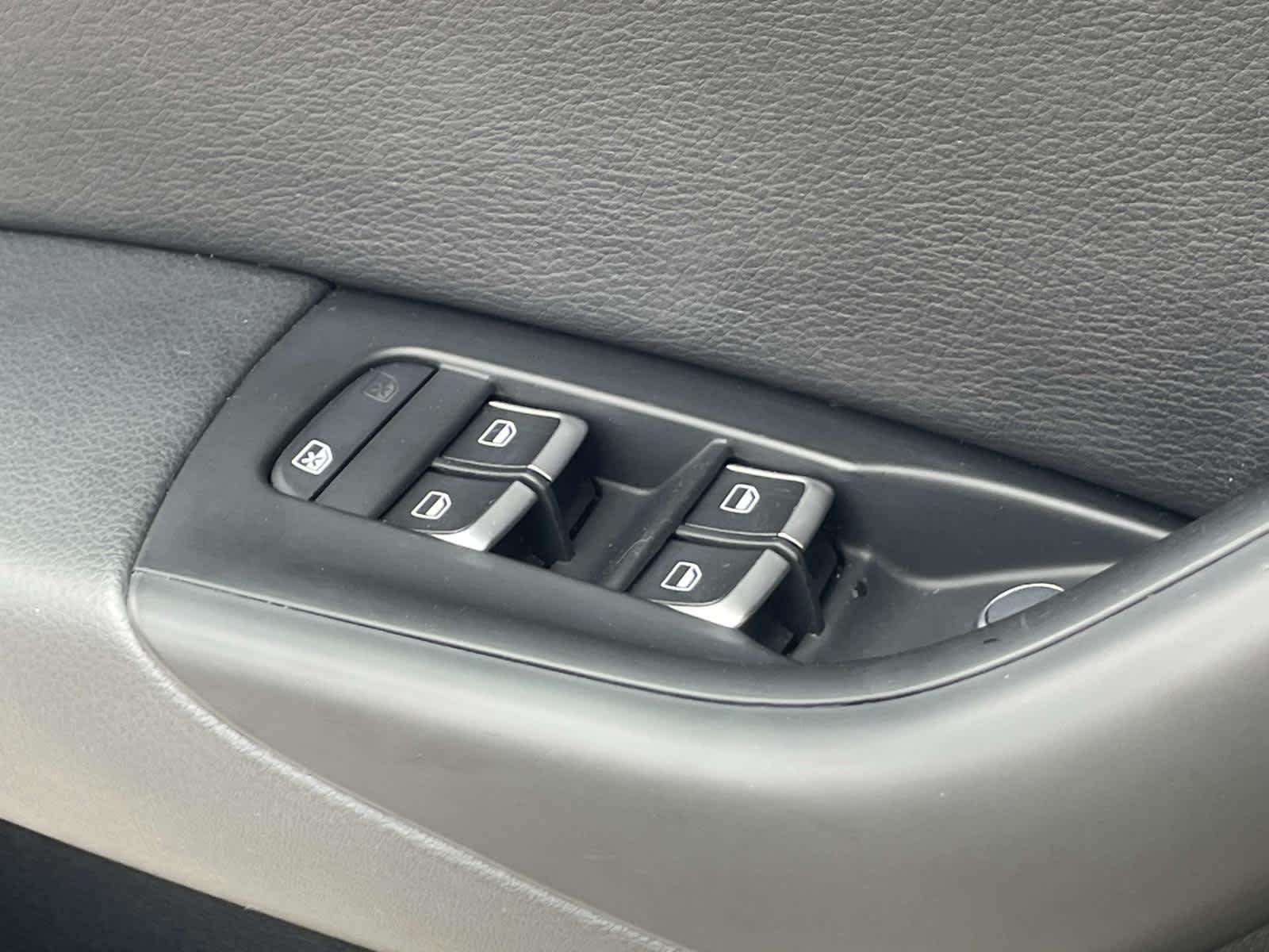 Used 2017 Cortina White Audi Prestige image 35