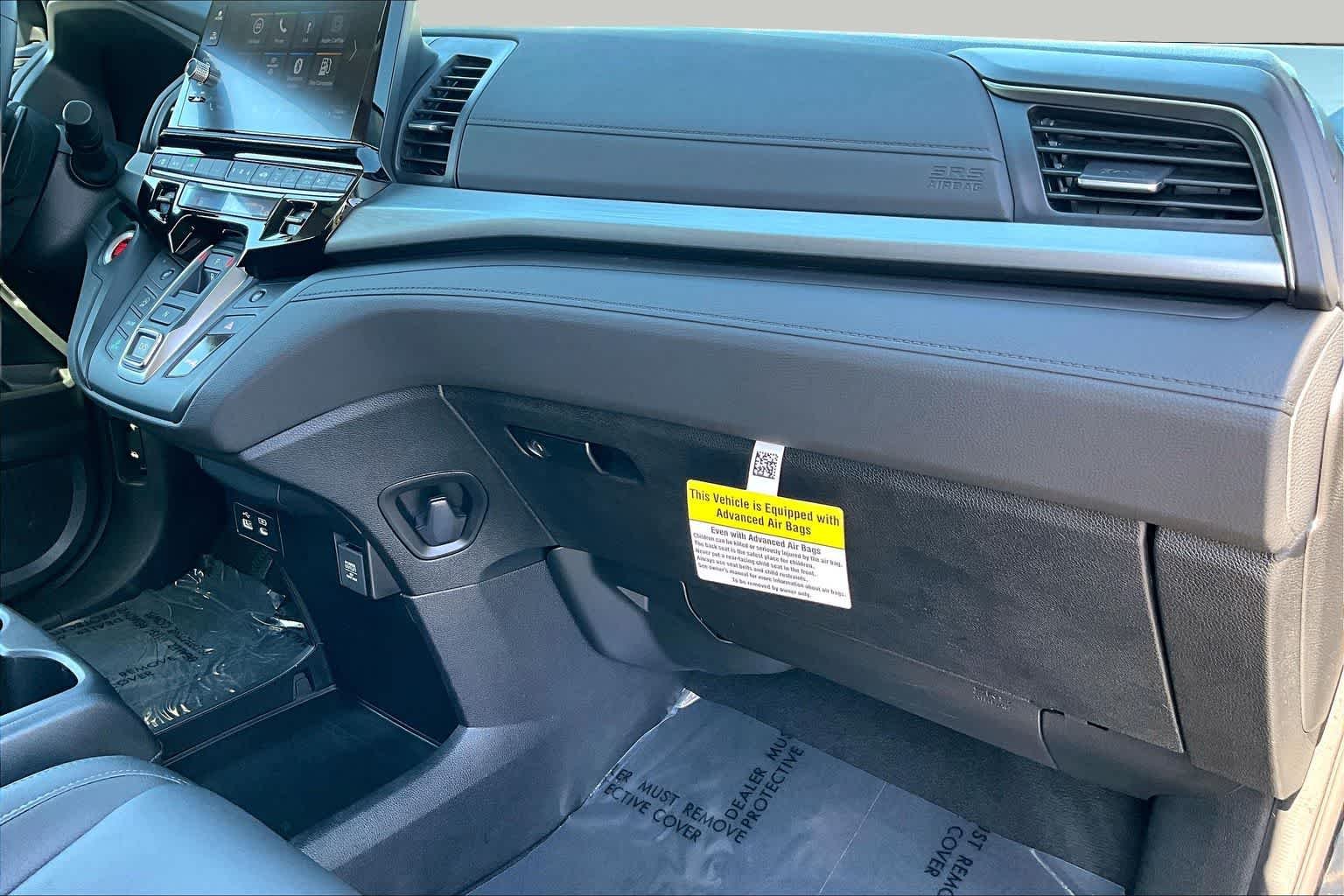 2026 Honda Odyssey EX-L - Photo 18