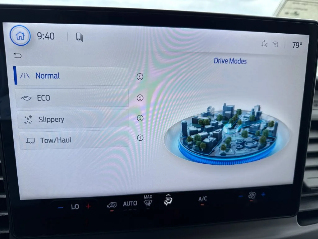 New 2027 White Ford Base image 30