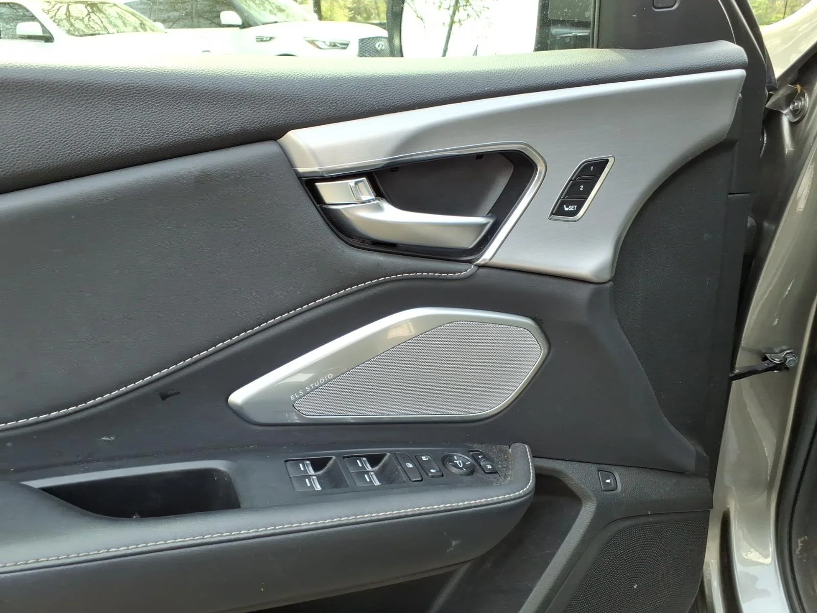 Used 2023 Liquid Carbon Metallic Acura SH-AWD TECH image 18