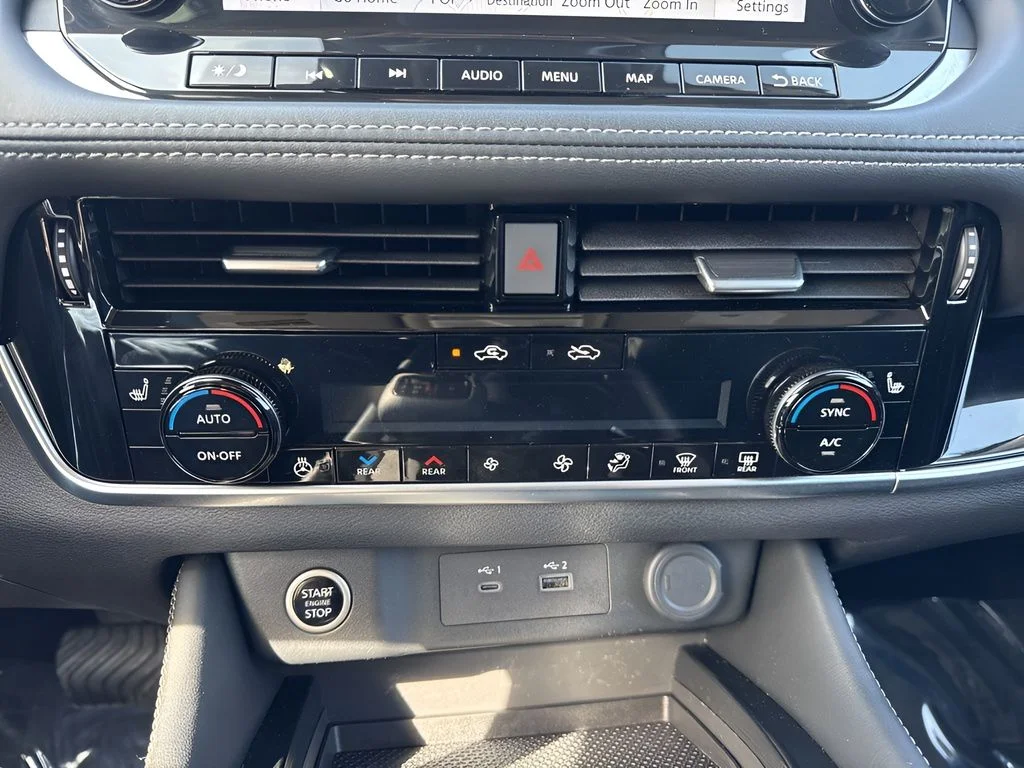 Used 2023 Gray Nissan SL image 21
