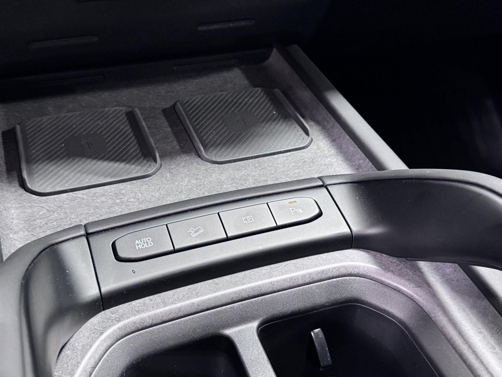 Used 2027 Ebony Black Kia X-Line EX image 32