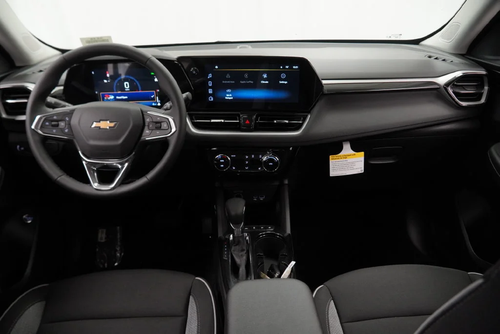 New 2026 Summit White Chevrolet LT image 3