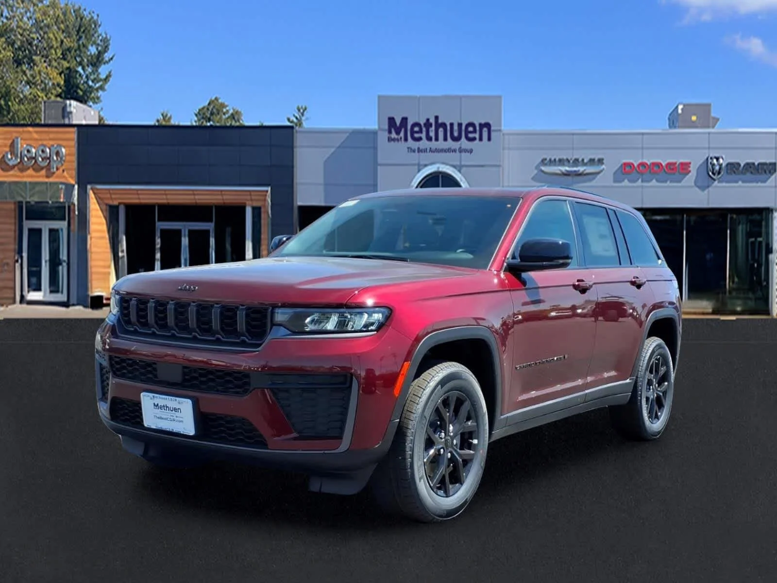 New 2026 Velvet Red Pearl-Coat Exterior Paint Jeep Laredo Altitude image 3