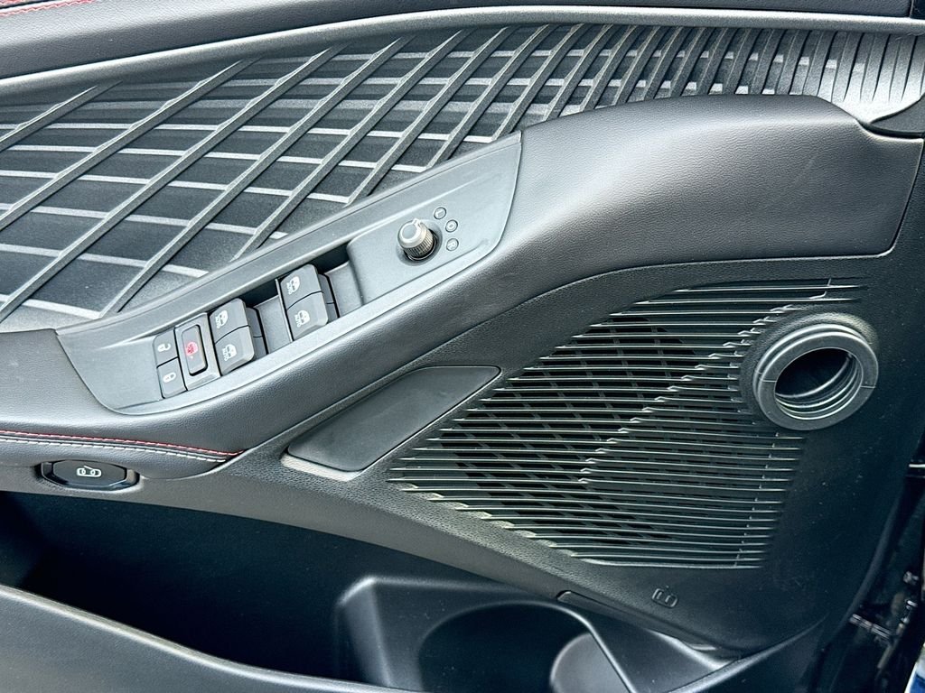 New 2026 Diamond Black Crystal Pearlcoat Dodge R/T image 10