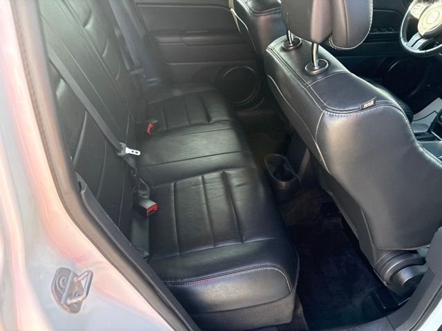 Used 2016 White Jeep Latitude image 15