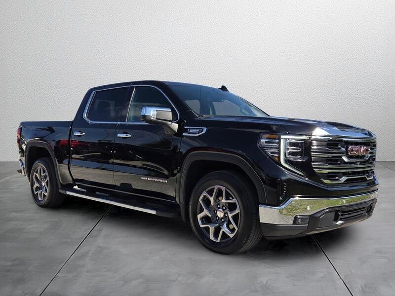 Used 2023 Onyx Black GMC 2WD CREW CAB 147" SLT image 6