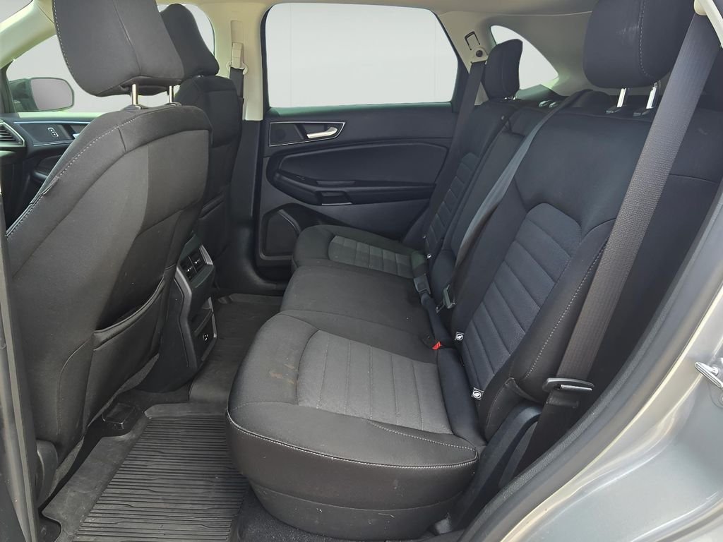Used 2022 Iconic Silver Metallic Ford SE image 21