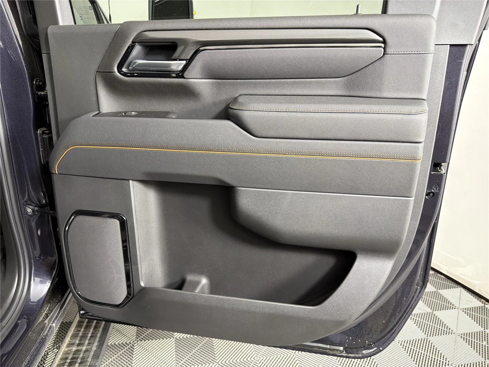 New 2026 Titanium Rush Metallic GMC AT4 image 15