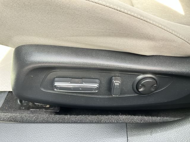 Used 2023  Honda EX image 22