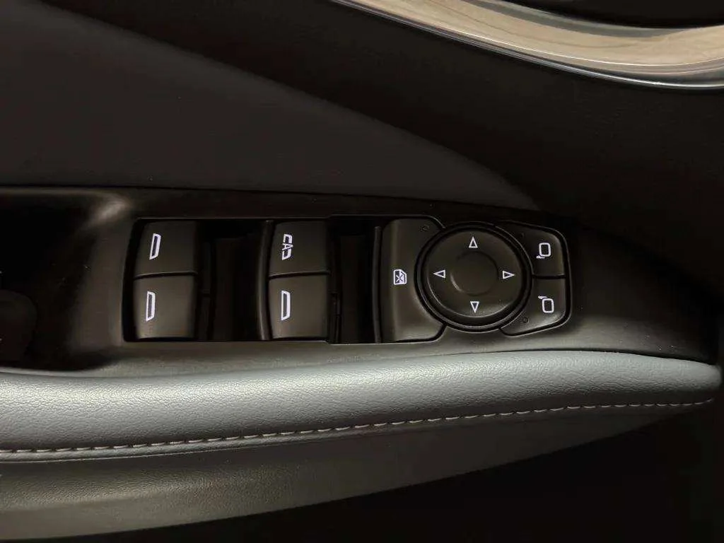 2024 Buick Enclave Essence - Photo 14