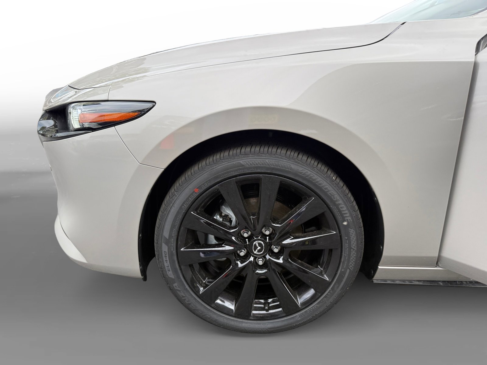 New 2026 Platinum Quartz Metallic Mazda 2.5 Turbo Premium Plus image 9