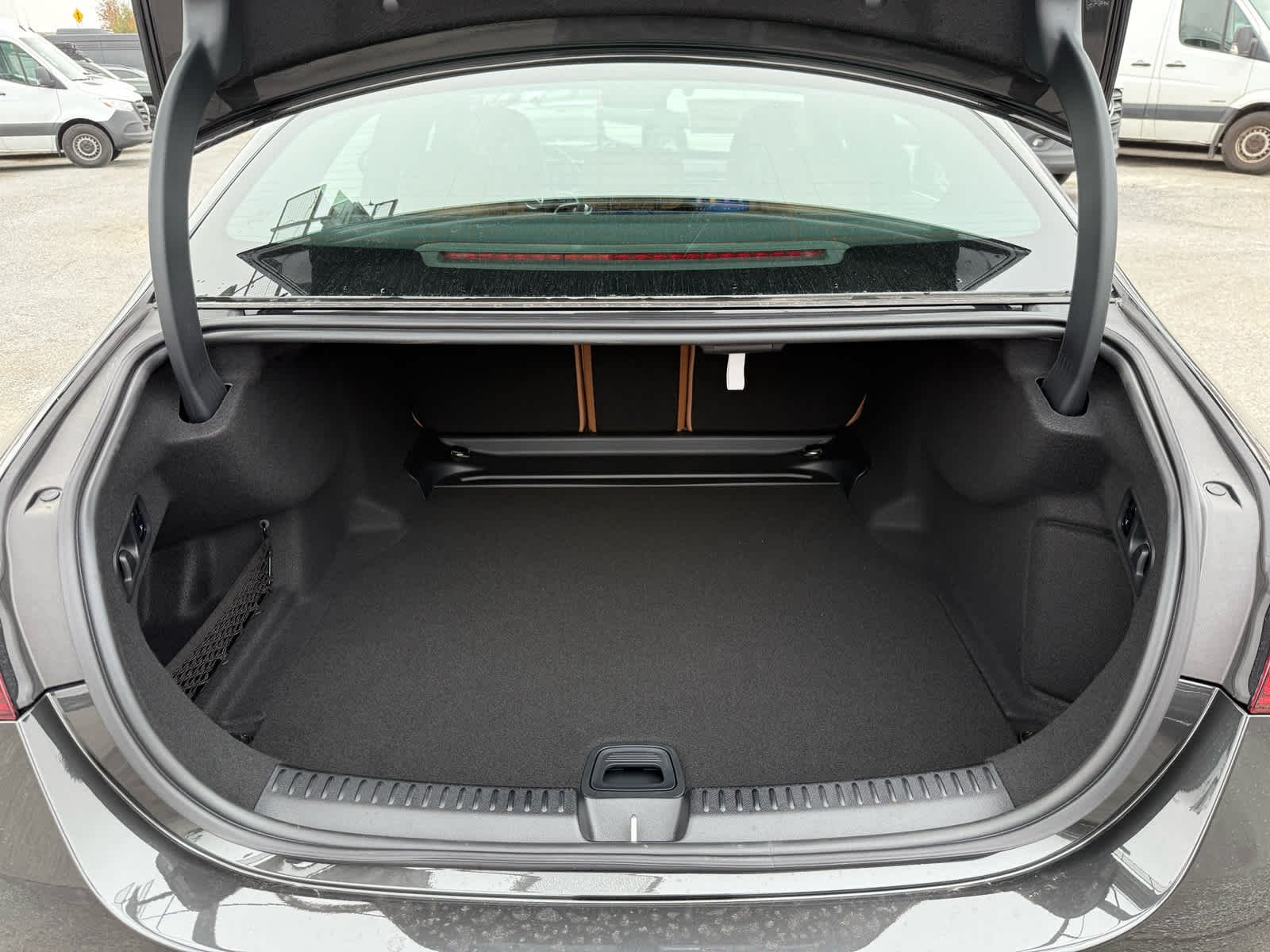 New 2026 Graphite Grey Metallic Mercedes-Benz E 350 image 36